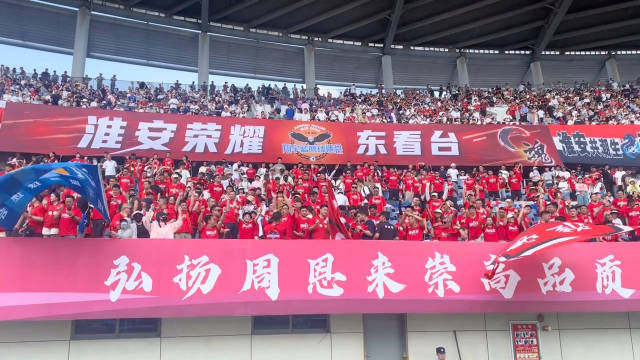 江苏苏宁主场收获胜利，继续保持领先势头