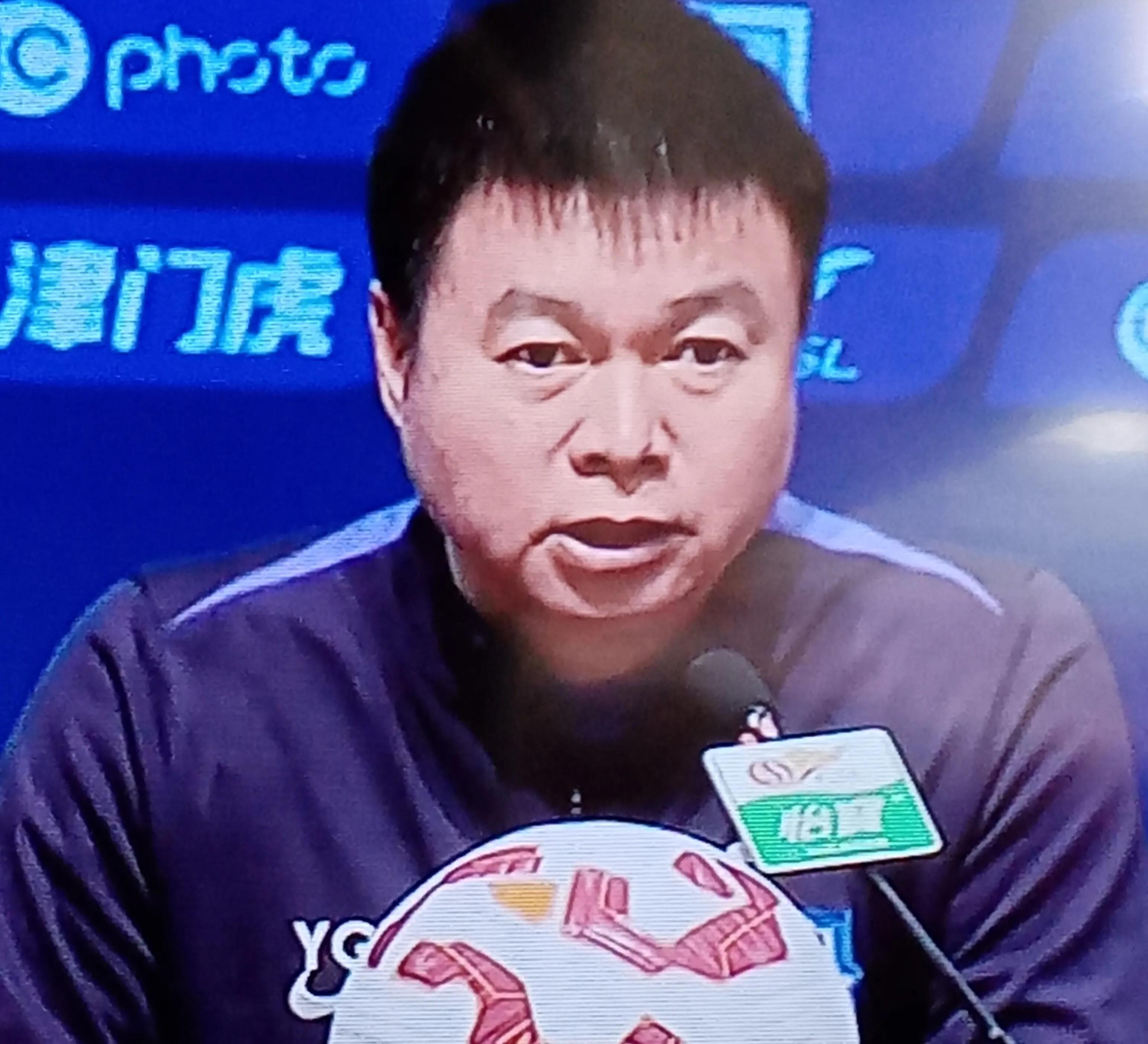 天津泰达队士气高涨，努力提高球队战斗力