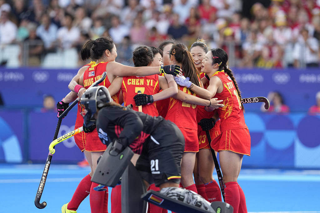 中国选手精彩发挥登上领奖台