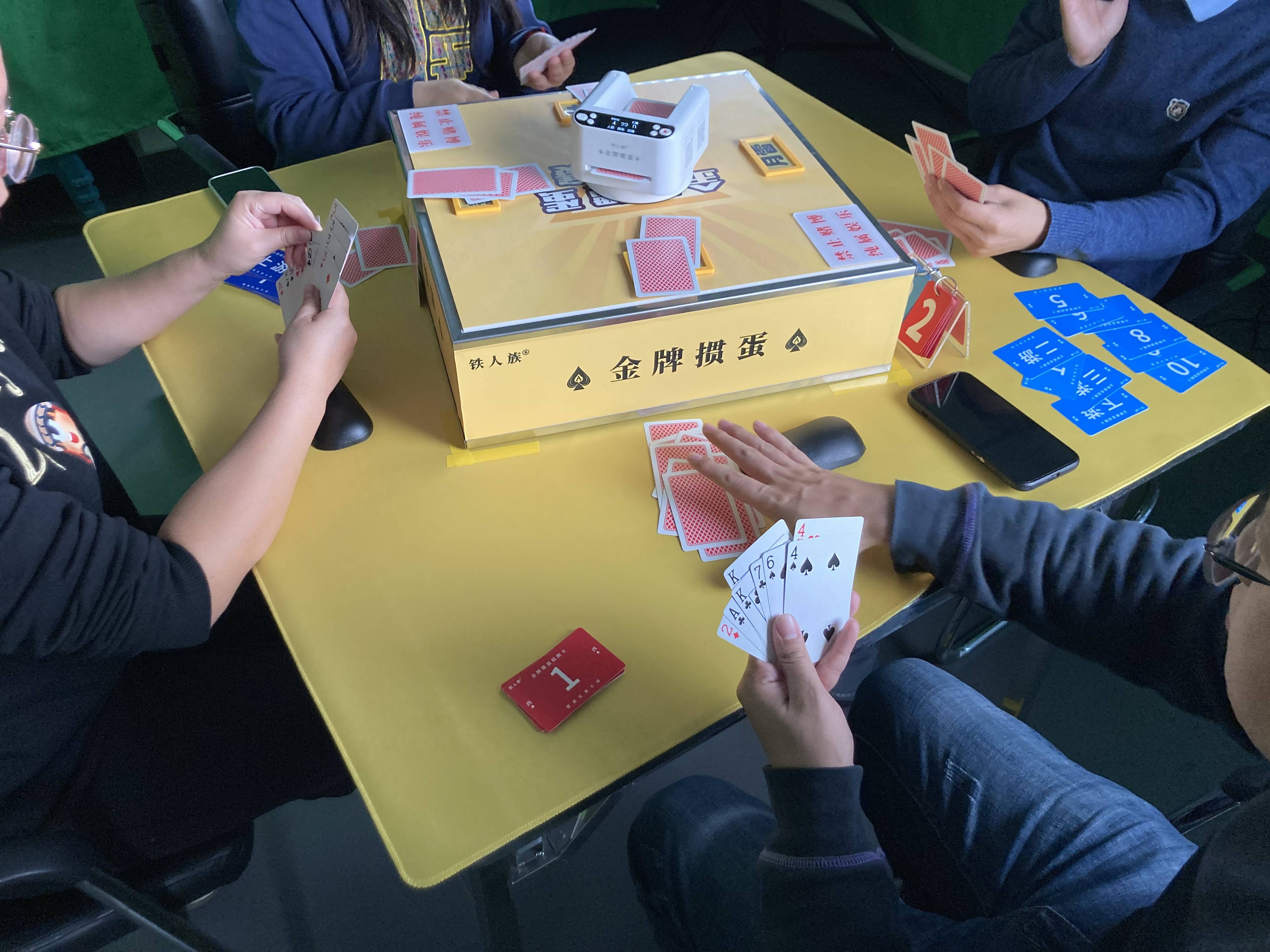 射击高手稳操胜券，精准射击夺冠称王