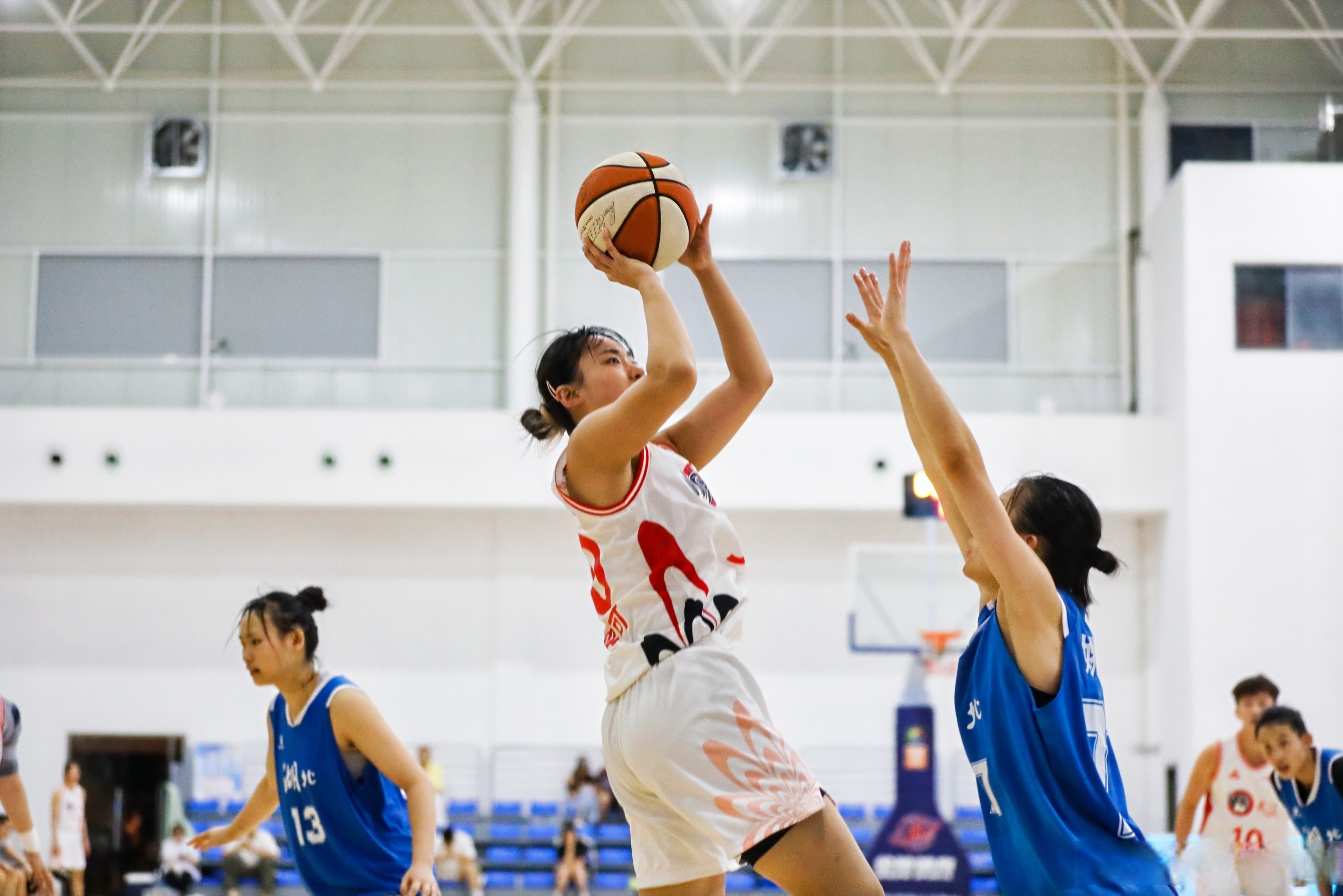 易胜博体育-圣日耳曼豪取大胜，继续领跑积分榜