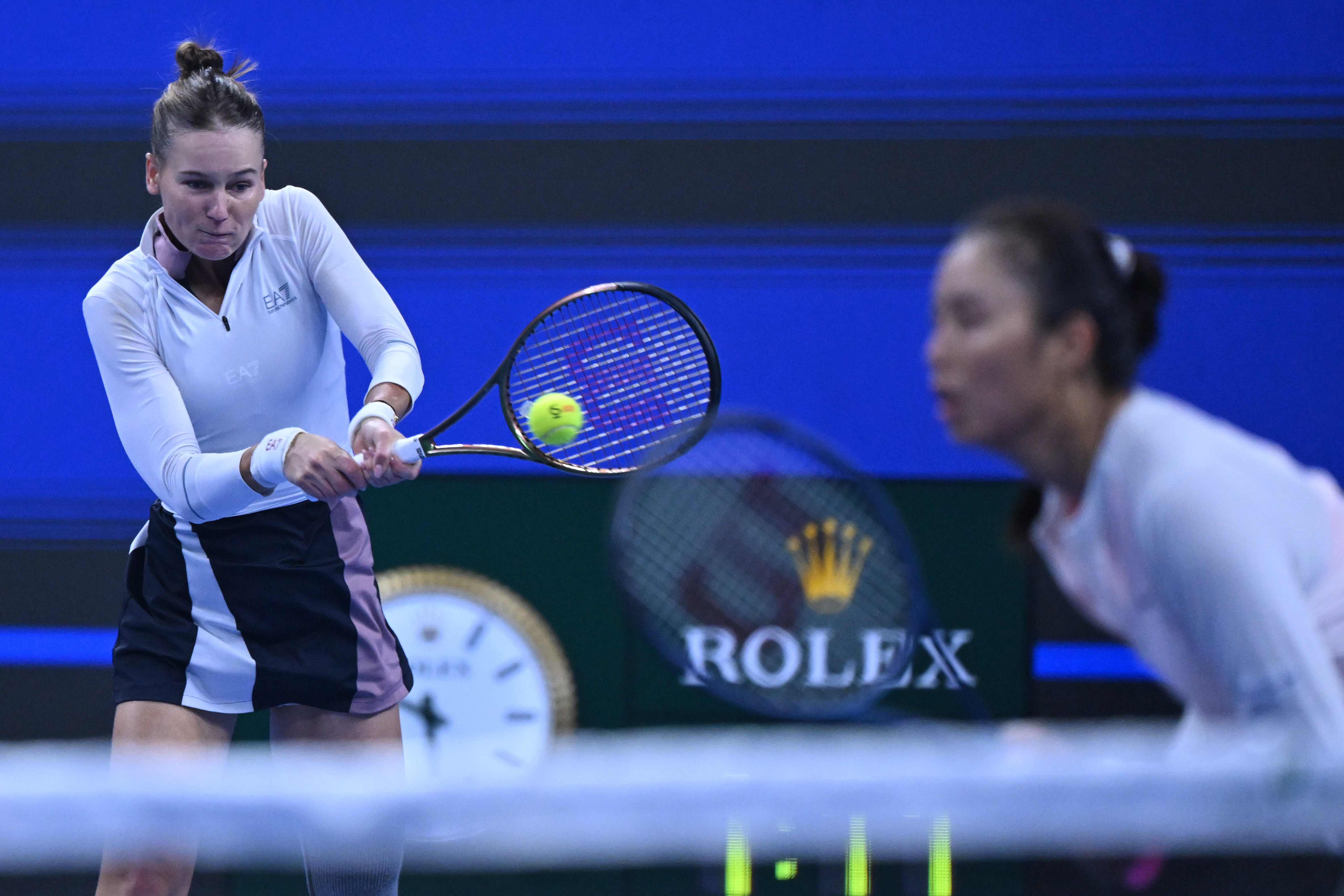 网球女子双打决赛选手配合默契