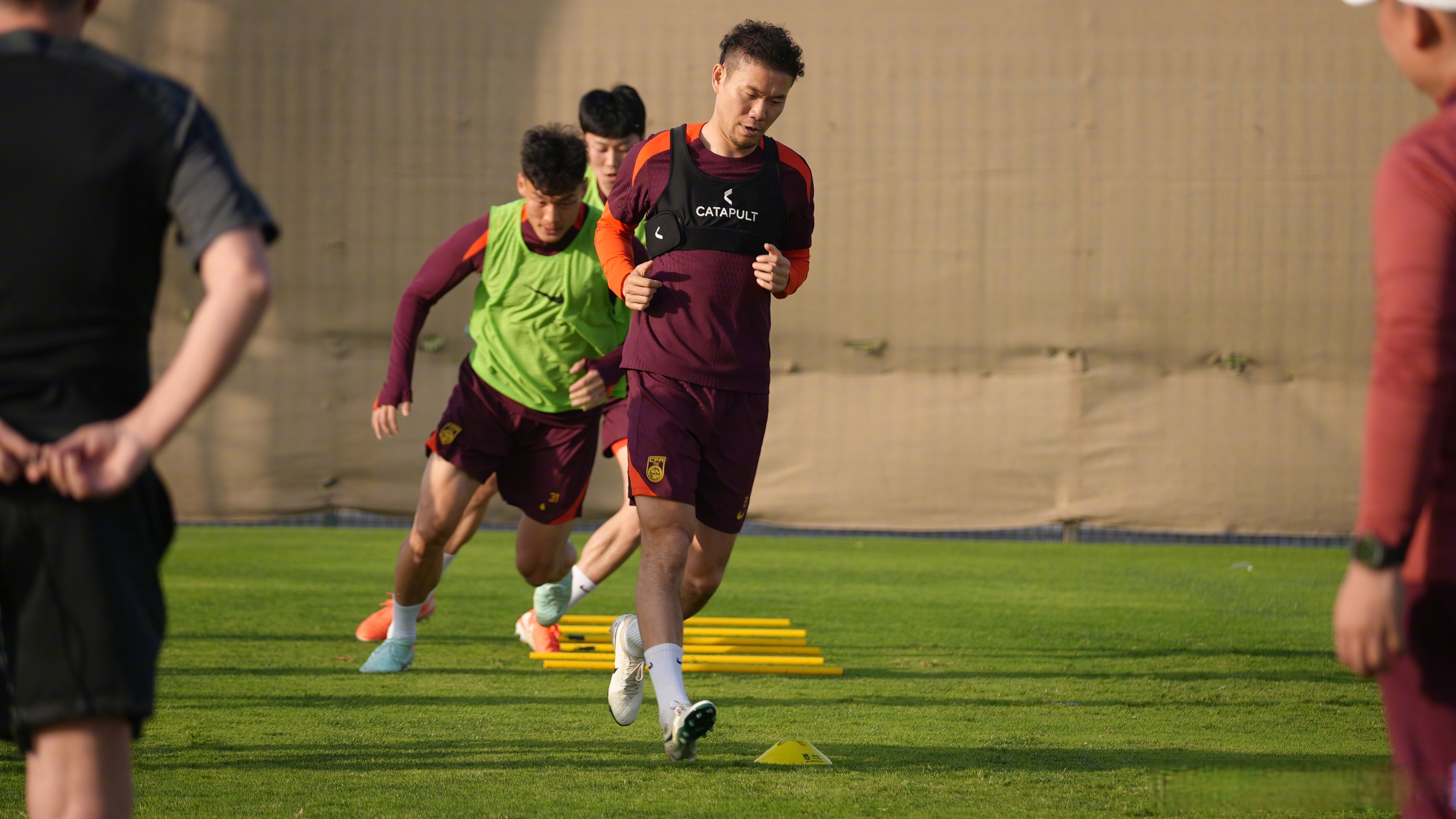 本土球队备战国际比赛,训练备战集中 本土球队备战国际比赛,训练备战集中