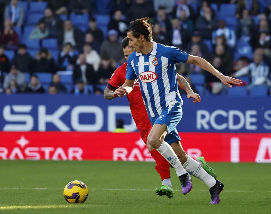 奥萨苏纳客场大胜西班牙人,继续保持不败纪录 奥萨苏纳客场大胜西班牙人,继续保持不败纪录