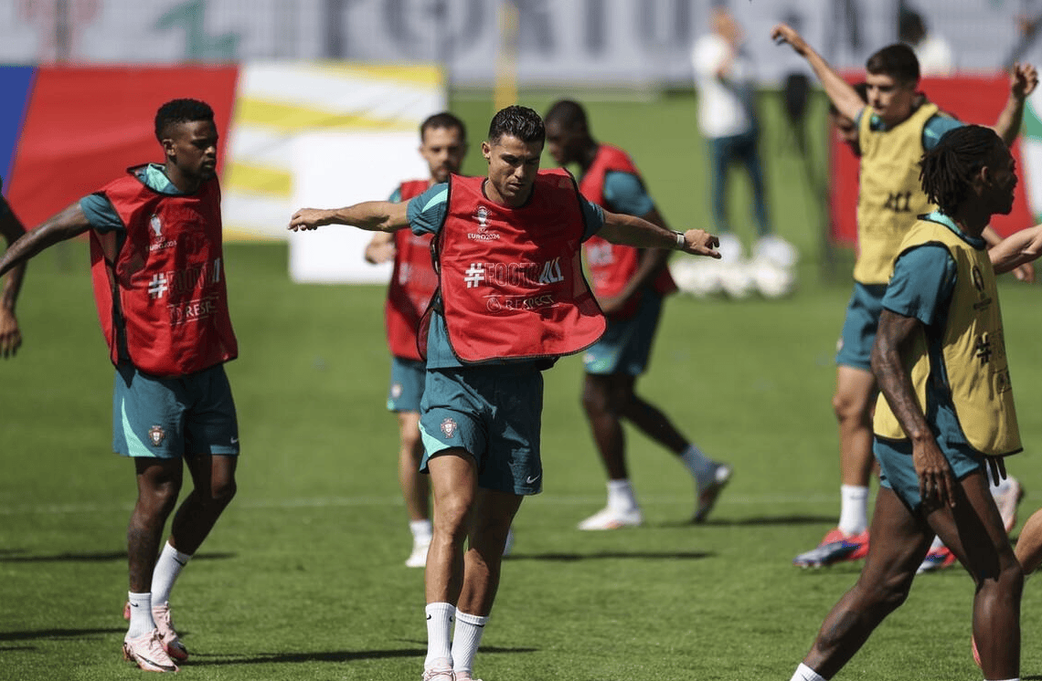 法国队战胜葡萄牙，实力抢眼