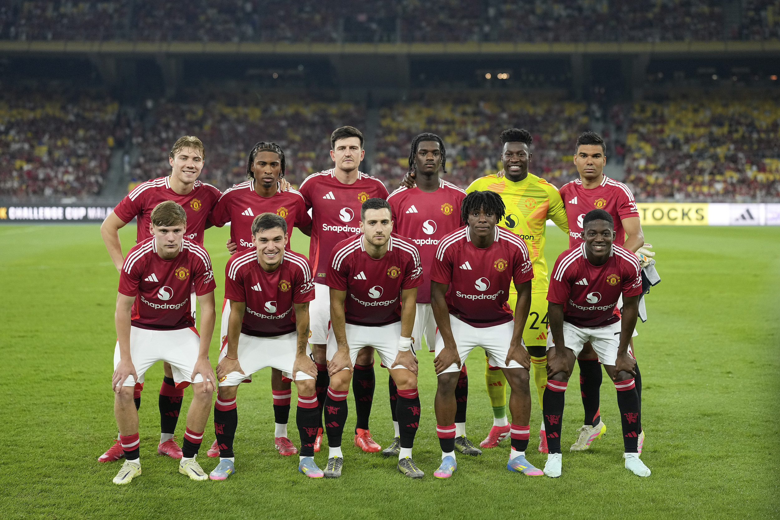 曼联大比分战胜对手，晋级16强