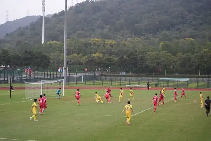 江苏队遭遇湖北队强大围攻,苦战未果 江苏队遭遇湖北队强大围攻,苦战未果