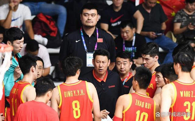 易胜博体育-海南男篮团队合作默契，取得胜利