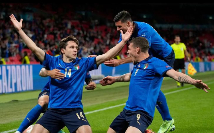 意大利客场3-0击败立陶宛,保持领先位置 意大利客场3-0击败立陶宛,保持领先位置