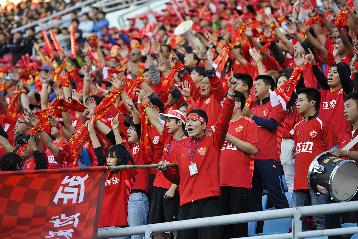 中国女足备战比赛，誓取胜利