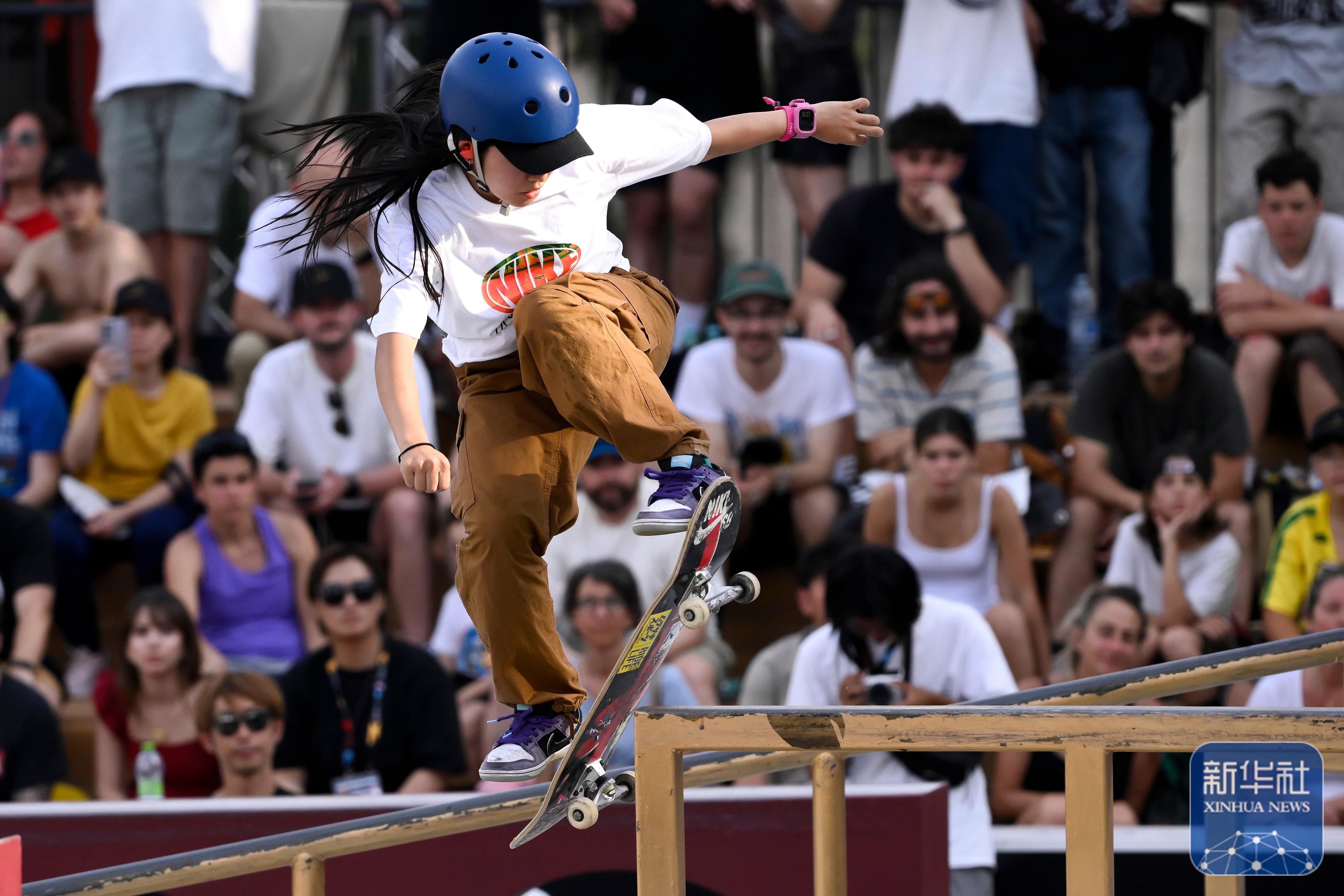 ysbSPORTS-爱尔兰滑板运动员飞驰赛道，展现高超技艺