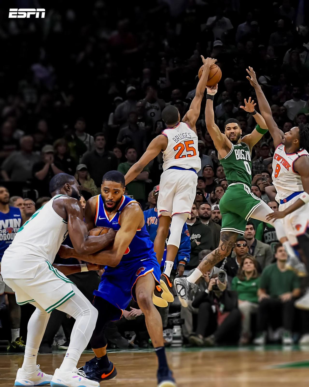 易胜博体育-尼克斯主场大胜黄蜂，取得三连胜