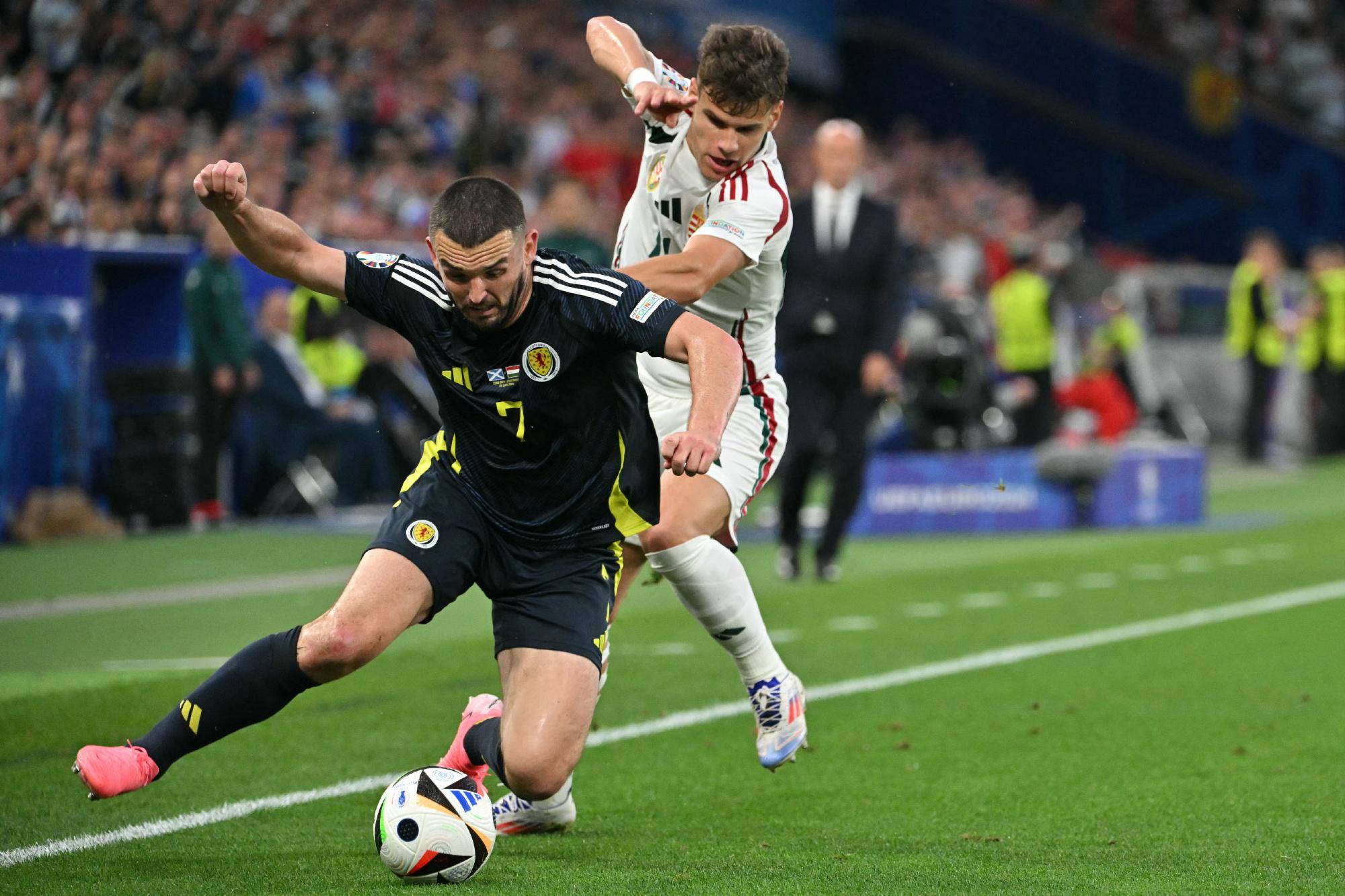 易胜博体育-匈牙利队在欧洲锦标赛中实力逐渐崭露头角