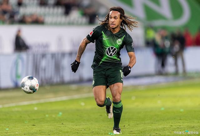 ysbSPORTS-沃尔夫斯堡主教练宣布辞职，球队动荡