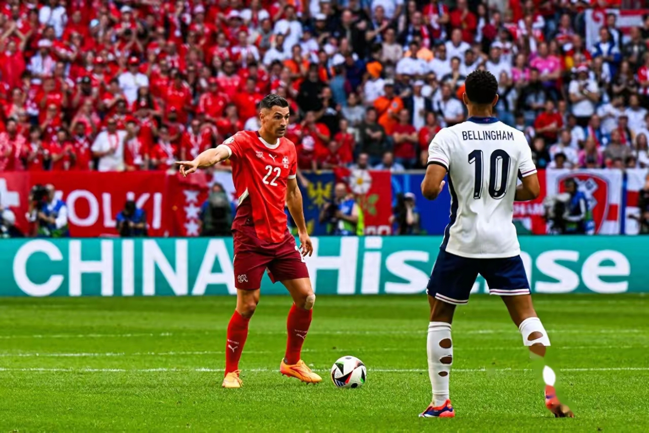 ysbSPORTS-欧洲杯预选赛上演场面激烈大战