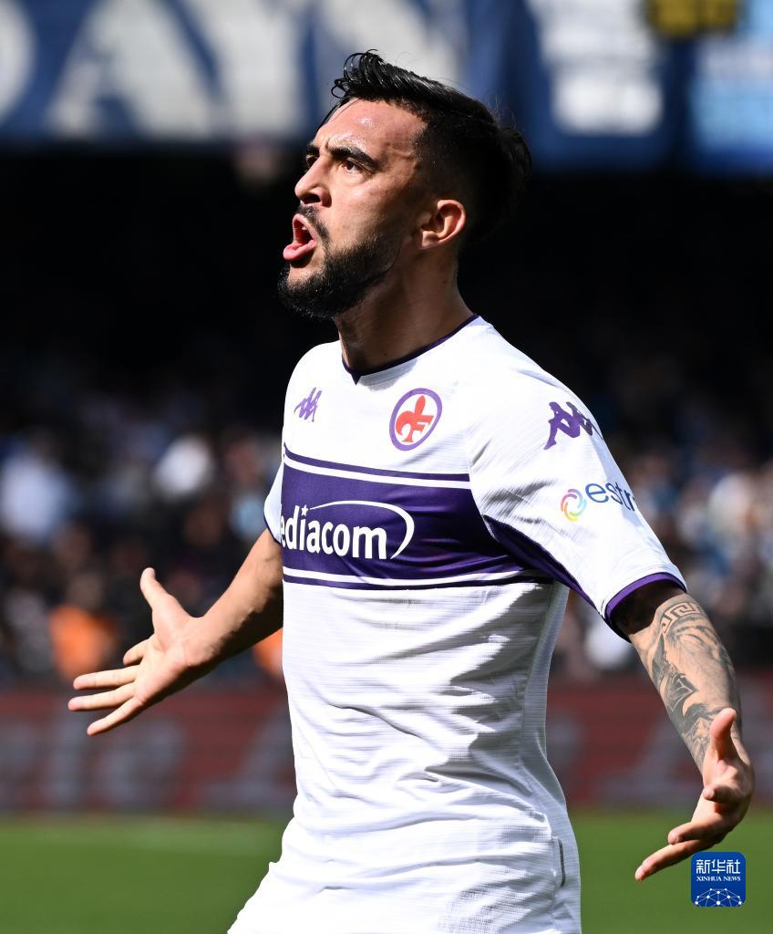 佛罗伦萨面对那不勒斯，必须稳住战局