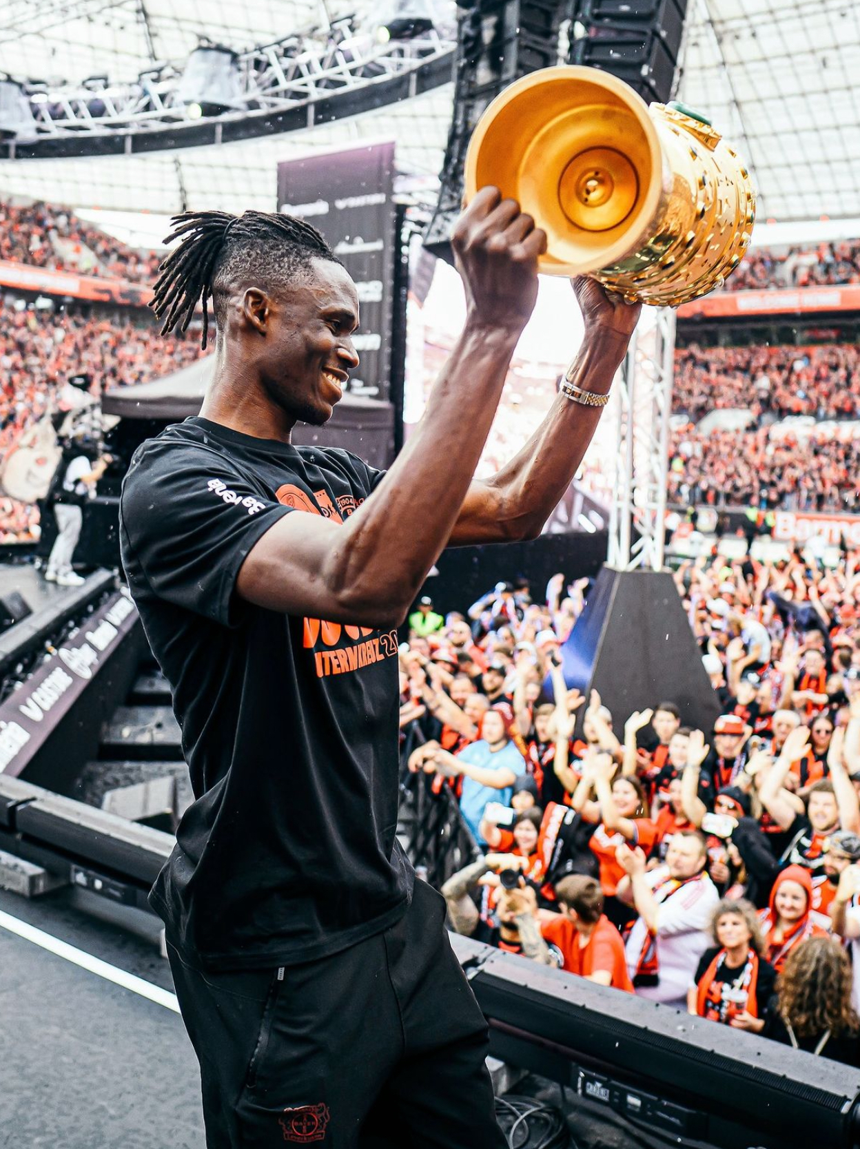 易胜博体育-科特迪瓦足球明星取得关键胜利