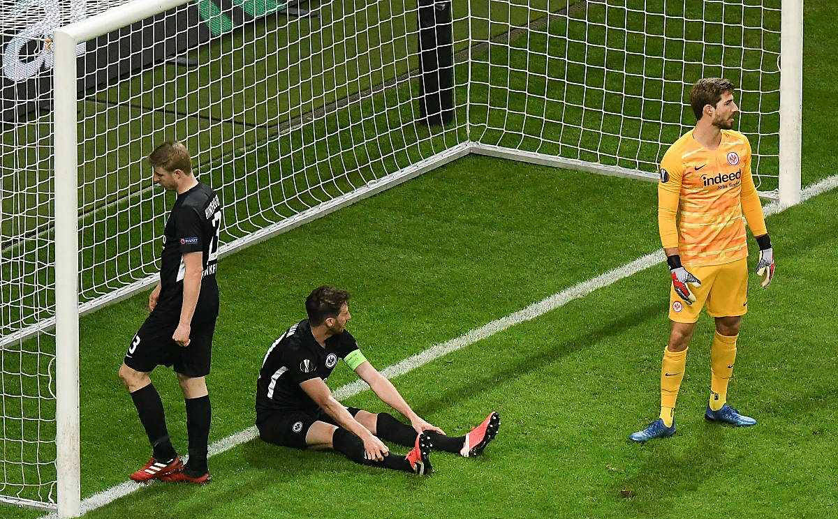 法兰克福在主场击败对手，豪取三分