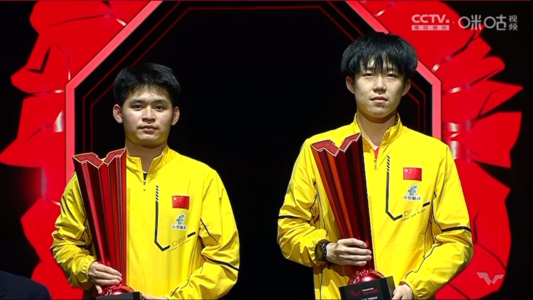 新加坡代表团勇夺冠军，大放异彩