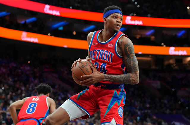 骑士队球员家中自我训练秀大招 骑士队球员家中自我训练秀大招