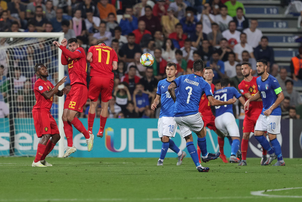 易胜博体育-博洛尼亚主场爆冷击败AC米兰，取得宝贵胜利