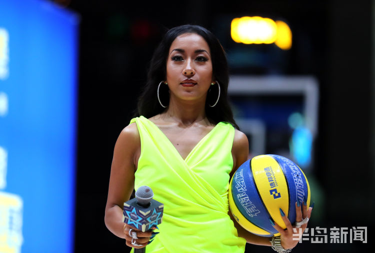 球员们将在本周末后场上一决雌雄