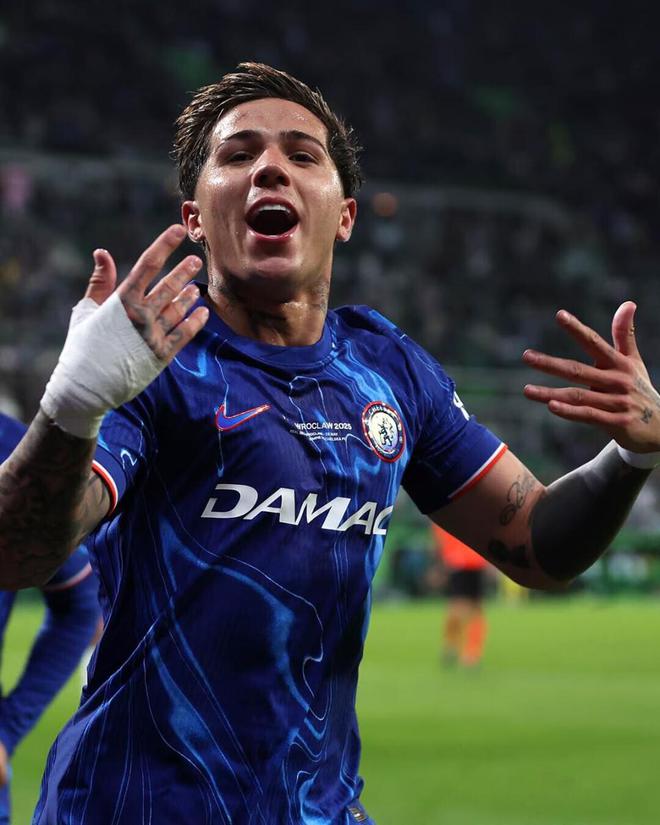 欧预赛强强对抗,谁能夺得夺冠? 欧预赛强强对抗,谁能夺得夺冠?