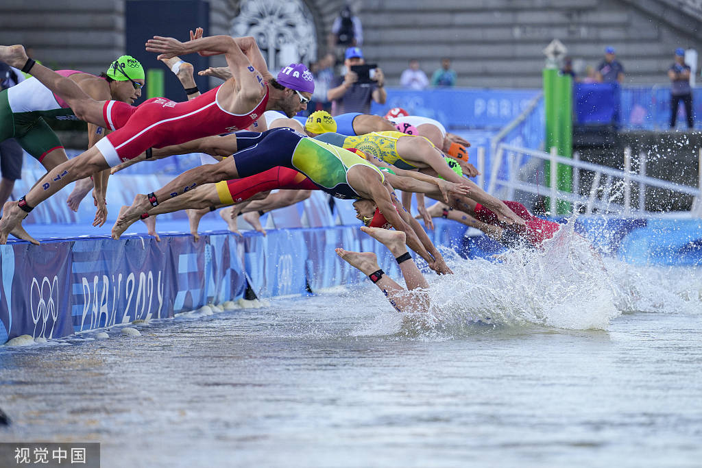 铁人三项冠军不负众望,实现逆袭 铁人三项冠军不负众望,实现逆袭